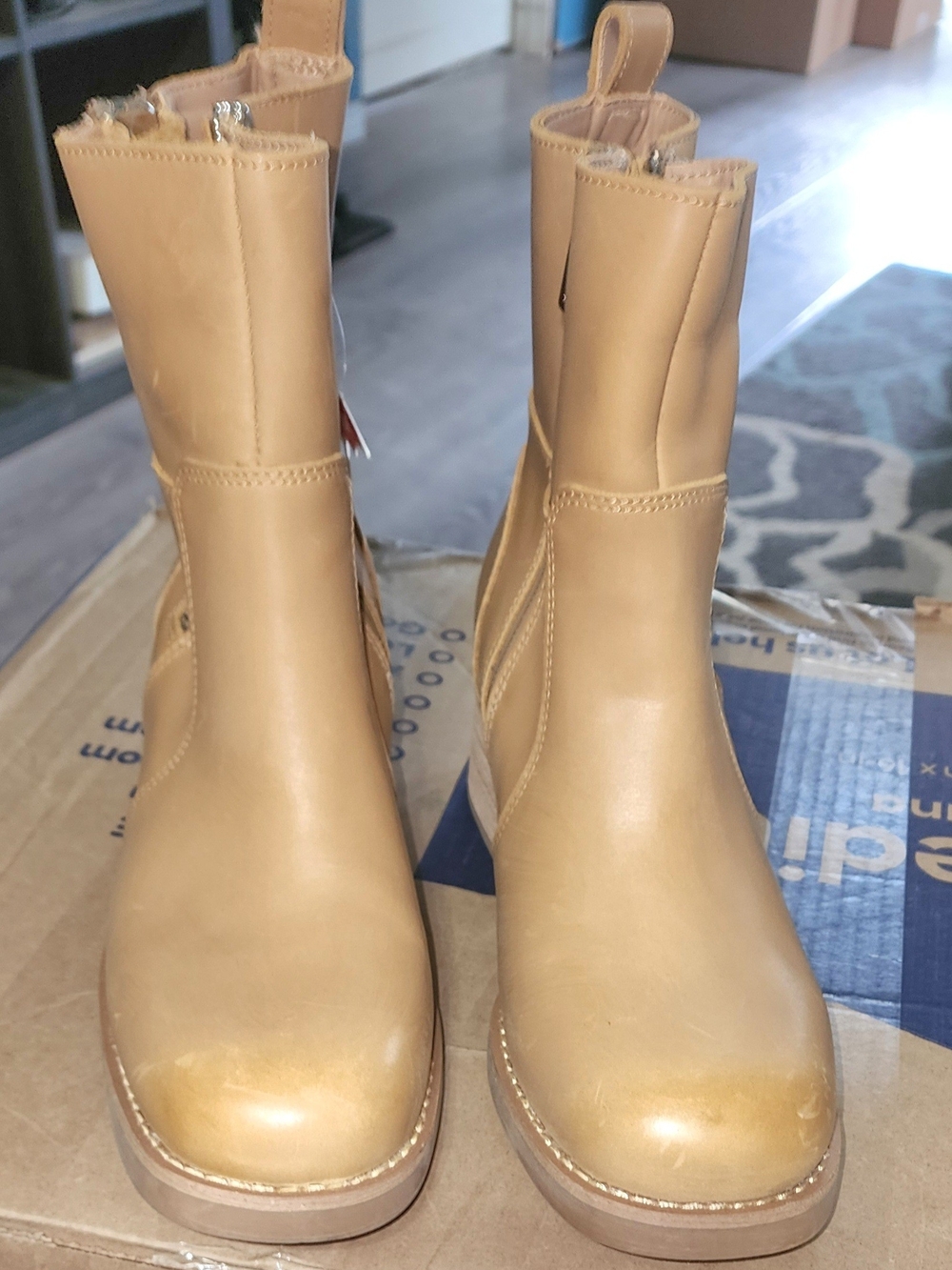 Blondo Women's Camel Tan Ankle Booties